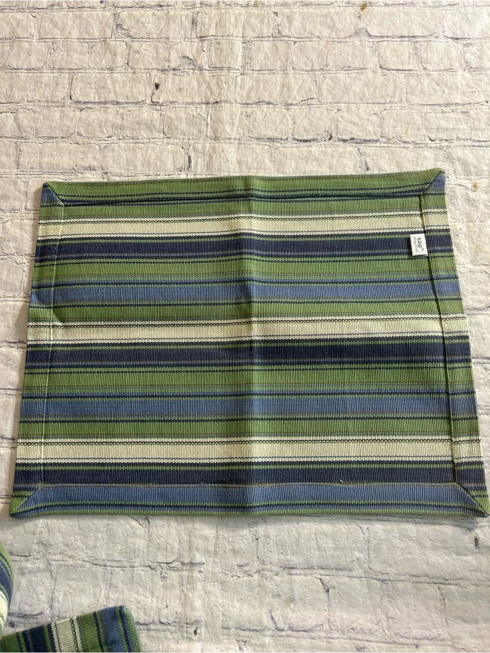 TAG (TRADE ASS.GROUP) CHICAGO 100% COTTON BLUE/GREEN/CREAM STRIPED PLACEMATS (4)